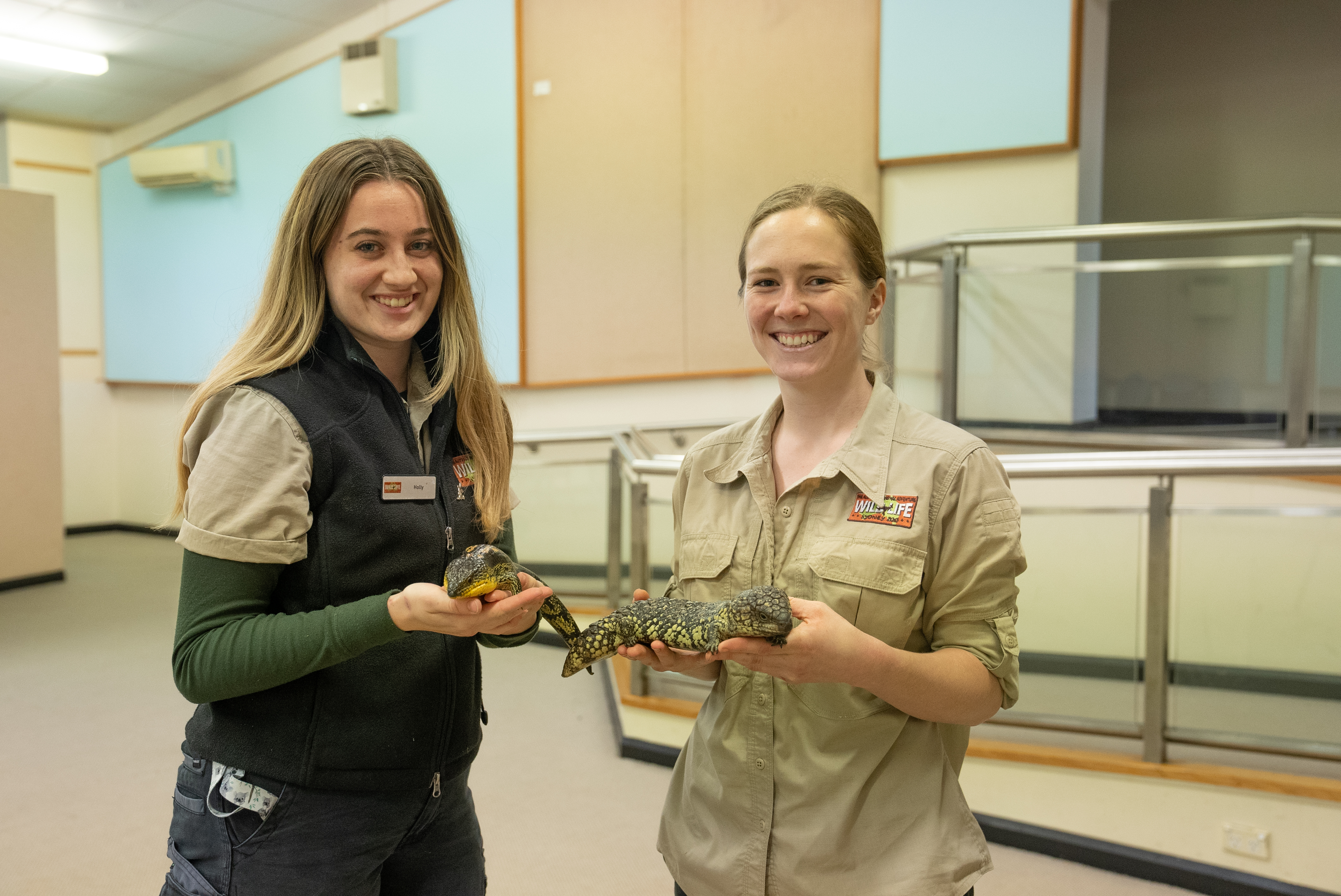 WILD LIFE Sydney Zoo Keepers Holly And Emily With Hans And Speckles